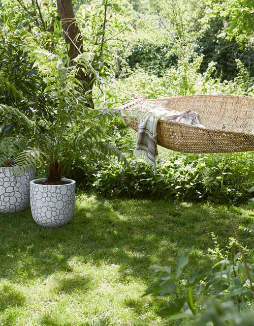 Загрузите изображение в средство просмотра галереи, Capi Jardinieră în formă de ou Clay, ivoriu, 35x34 cm, bilă
