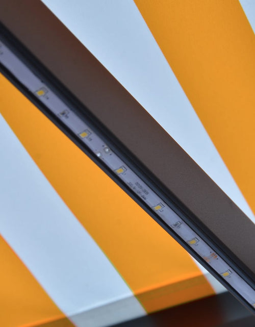 Încărcați imaginea în vizualizatorul Galerie, Copertină retractabilă senzor vânt &amp; LED galben/alb, 300x250 cm
