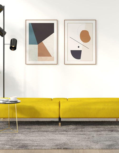 Încărcați imaginea în vizualizatorul Galerie, Canapea extensibilă cu suporturi de pahare, galben, catifea - Lando

