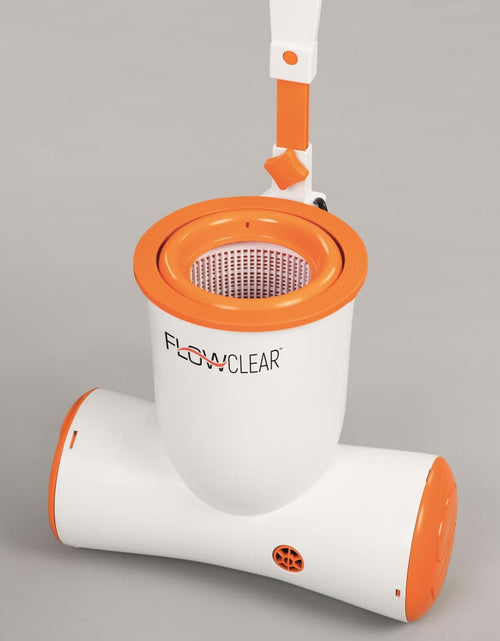 Încărcați imaginea în vizualizatorul Galerie, Bestway Pompă de filtrare piscină Flowclear Skimatic, 3974 L/h, 58469
