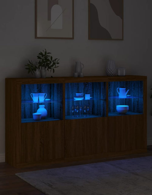 Загрузите изображение в средство просмотра галереи, Servantă cu lumini LED, stejar maro, 181,5x37x100 cm
