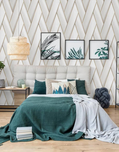 Încărcați imaginea în vizualizatorul Galerie, DUTCH WALLCOVERINGS Tapet „Geometric”, alb și auriu - Lando
