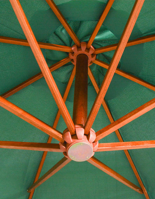 Încărcați imaginea în vizualizatorul Galerie, Umbrelă de soare suspendată 350 cm, stâlp din lemn, verde Lando - Lando
