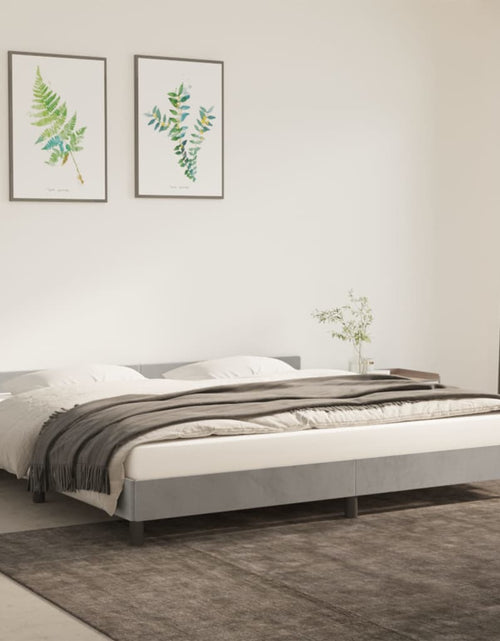 Încărcați imaginea în vizualizatorul Galerie, Cadru de pat cu tăblie, gri deschis, 200x200 cm, catifea - Lando
