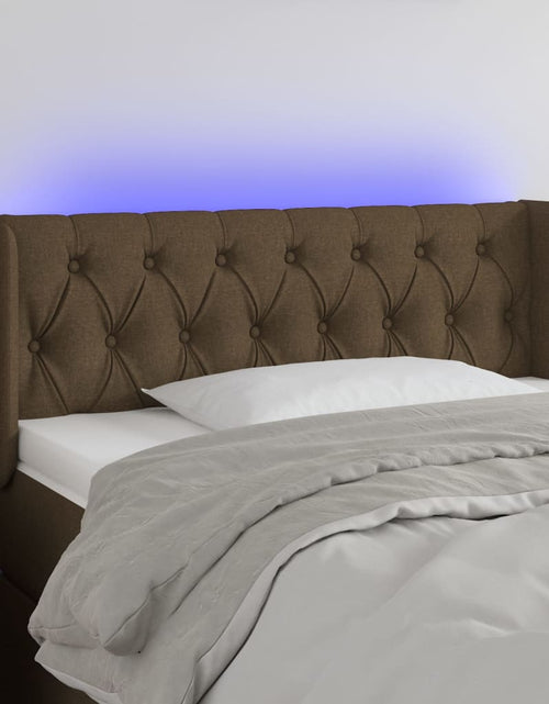 Încărcați imaginea în vizualizatorul Galerie, Tăblie de pat cu LED, maro închis, 93x16x78/88 cm, textil - Lando
