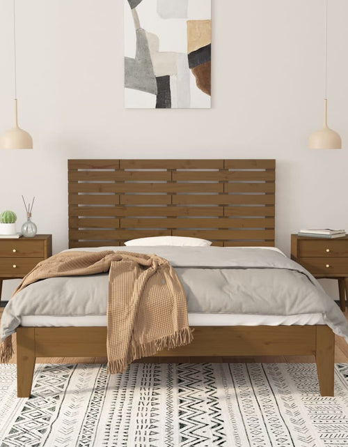 Încărcați imaginea în vizualizatorul Galerie, Tăblie de pat pentru perete, maro miere, 126x3x63 cm, lemn pin - Lando
