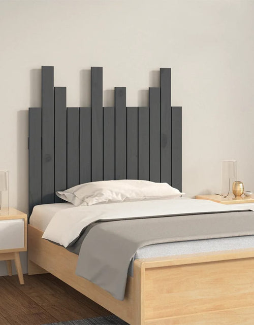 Încărcați imaginea în vizualizatorul Galerie, Tăblie de pat pentru perete, gri, 82,5x3x80 cm, lemn masiv pin - Lando
