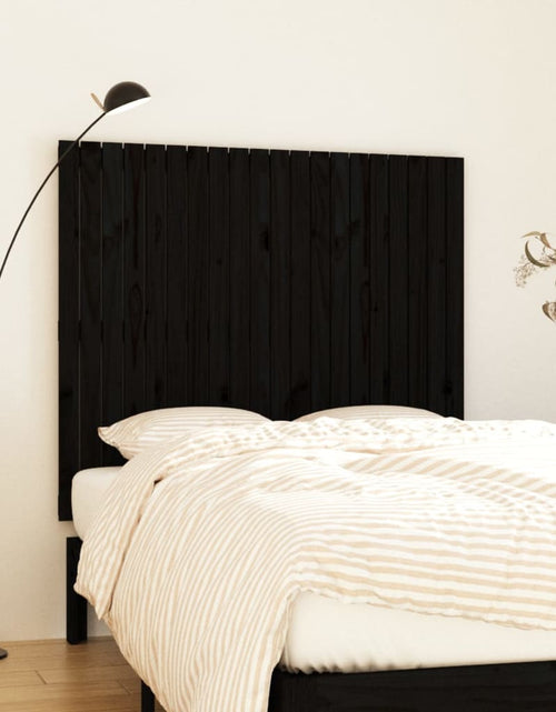Загрузите изображение в средство просмотра галереи, Tăblie de pat pentru perete negru 127,5x3x110 cm lemn masiv pin - Lando

