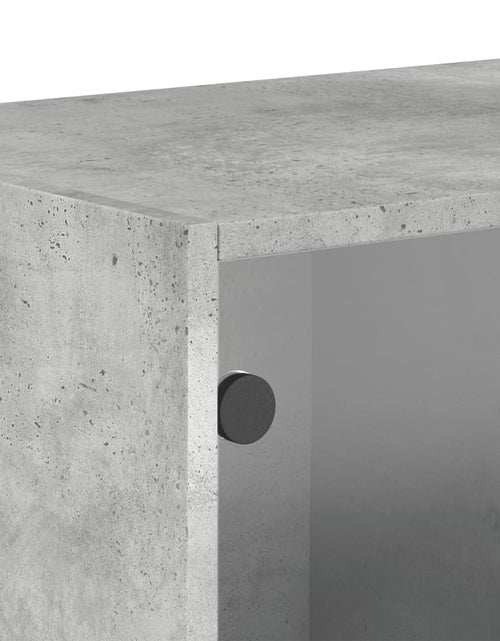 Încărcați imaginea în vizualizatorul Galerie, Dulap de perete cu uși din sticlă, gri beton, 68,5x37x35 cm - Lando
