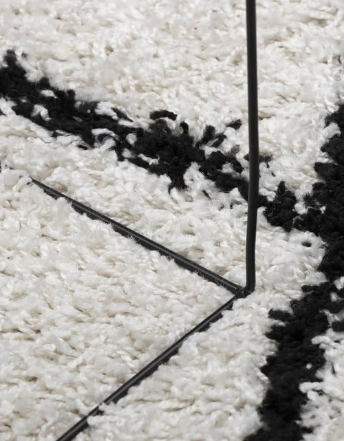 Încărcați imaginea în vizualizatorul Galerie, Covor pufos cu fire înalte, crem și negru modern, 160x160 cm - Lando
