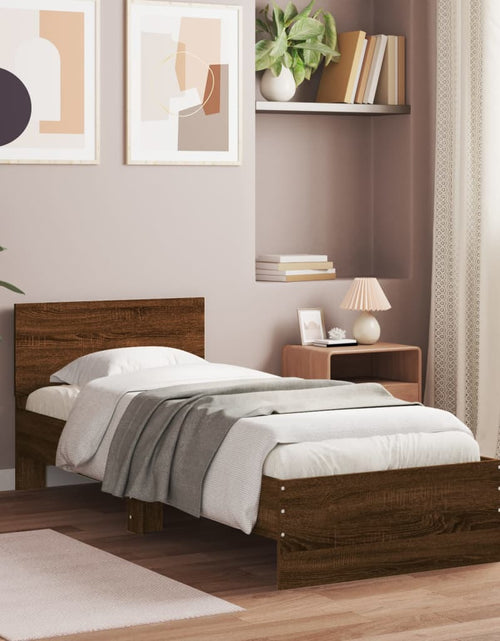 Încărcați imaginea în vizualizatorul Galerie, Cadru de pat cu tăblie stejar maro 75x190 cm lemn prelucrat - Lando

