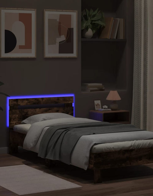 Загрузите изображение в средство просмотра галереи, Cadru de pat cu tăblie și lumini LED, stejar fumuriu, 90x190 cm - Lando

