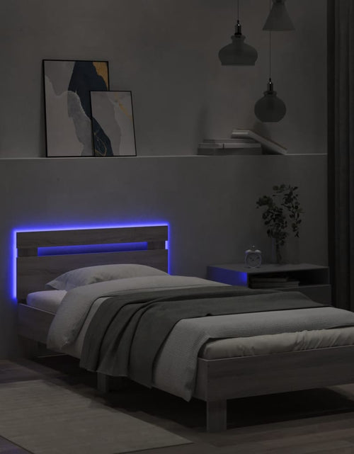 Încărcați imaginea în vizualizatorul Galerie, Cadru de pat cu tăblie și lumini LED, gri sonoma, 75x190 cm - Lando
