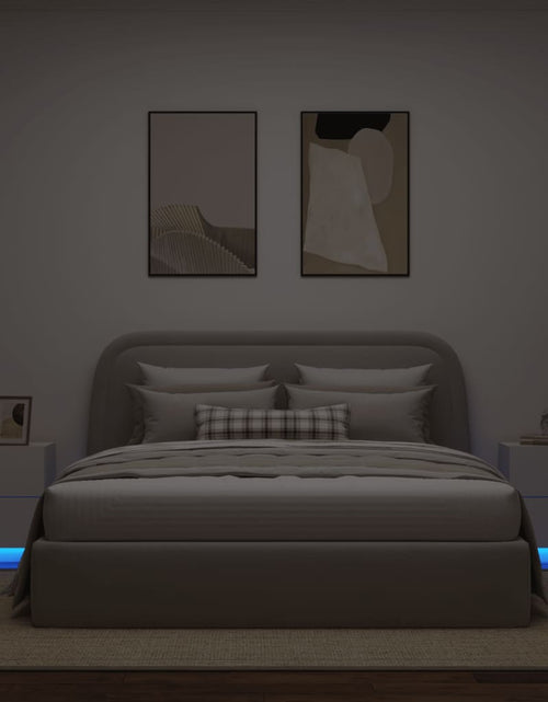 Încărcați imaginea în vizualizatorul Galerie, Noptiere cu lumini LED, 2 buc., alb, lemn prelucrat - Lando
