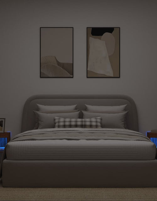 Încărcați imaginea în vizualizatorul Galerie, Noptiera cu Lumini LED Montate pe perete 2 buc Stejar Maro - Lando
