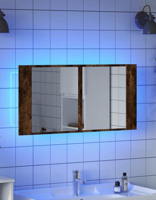 Încărcați imaginea în vizualizatorul Galerie, Dulap de baie cu oglindă și LED, stejar fumuriu, 90x12x45 acril - Lando
