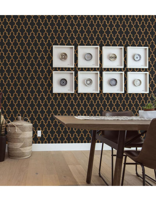 Încărcați imaginea în vizualizatorul Galerie, DUTCH WALLCOVERINGS Tapet „Geometric”, negru și auriu Lando - Lando
